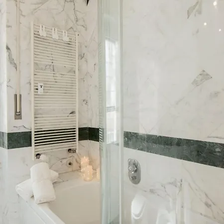 Place Appartmento Metro Laurentina Apartmán *